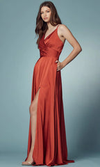 Nox Anabel E1020: Captivating Surplice Dress with Alluring Slit