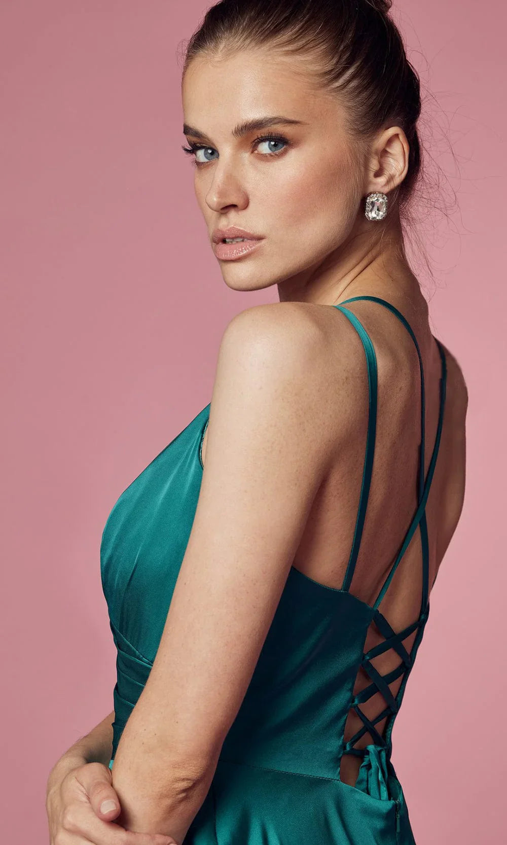 Nox Anabel E1020: Captivating Surplice Dress with Alluring Slit