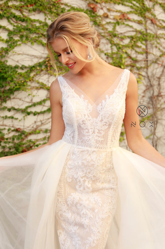 Enchanting Ethereal Elegance: Nox Anabel's Shimmering Mermaid Gown (E474)