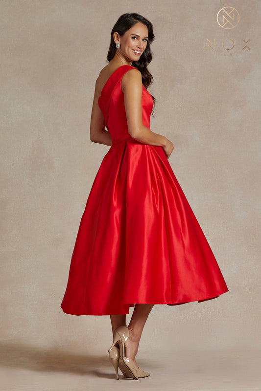 Nox Anabel's Asymmetrical Masterpiece: Elevate Your Presence with Timeless Elegance