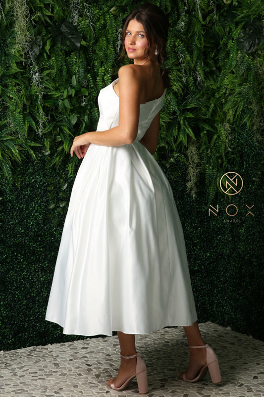 Nox Anabel A-Line Gown: Captivate with Grace and Charm at Formal Occasions