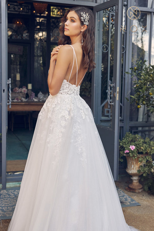 **Nox Anabel JE933: A Timeless Masterpiece for the Ethereal Bride**