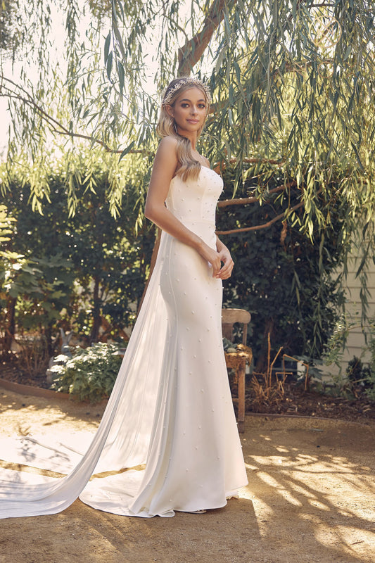 Ethereal Elegance: NoxAnabel JW938 Wedding Gown for a Shimmering Bride