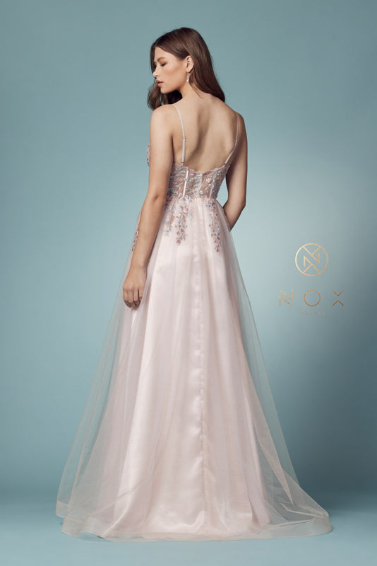 **Nox Anabel's Enchanting Evening Gown: Shimmering Beauty for Special Occasions**