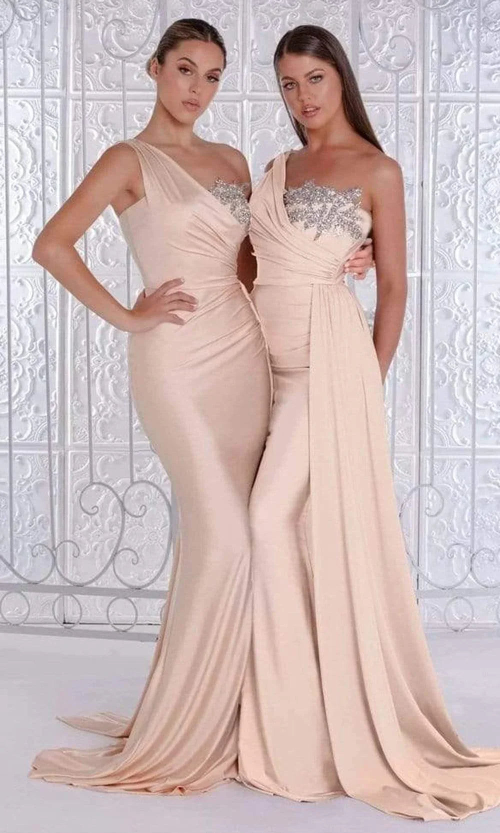 Enchanting Asymmetry: Portia and Scarlett's One-Shoulder Trumpet Gown