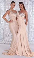 **Portia & Scarlett: Captivating One-Shoulder Trumpet Gown for Unforgettable Occasions**