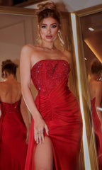 **Portia and Scarlett's Enchanting Evening Gown: A Corset-Inspired Dream**