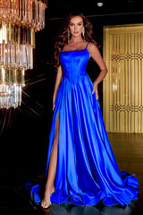 **Enchanting Elegance: Portia and Scarlett's Sculpting Silhouette Gown**