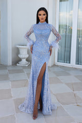 Portia and Scarlett's Feather-Adorned Sheath Gown: Hollywood Glamour for Your Special Night