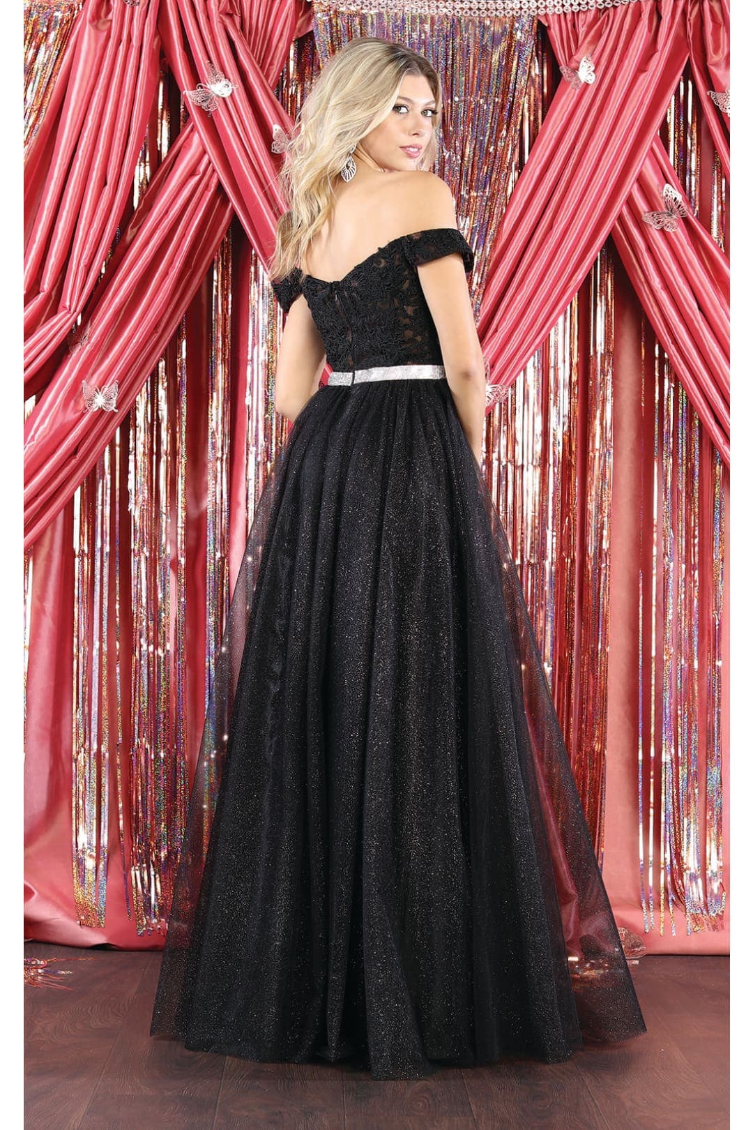 Formal Dresses & Gowns